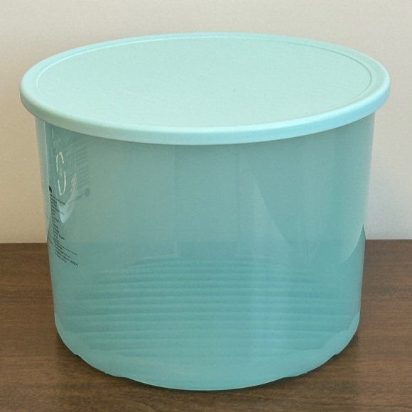TUPPERWARE LARGE ROUND 20 CUP AQUA VENTED FRIDGESMART #3998 - Picture 3 of 13